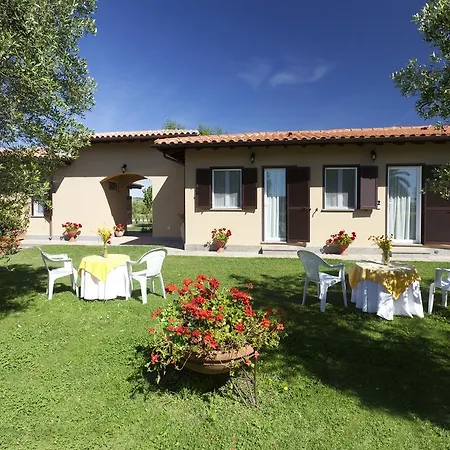 Il Giardino Dell'osa Фермерский дом Фонтебланда